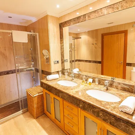 公寓 Puerto Banus Getaway Giant Heated Pool And Gym *